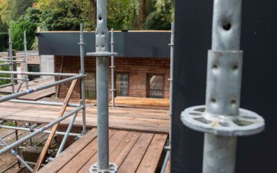 Boeiboorden buiten, isolatie binnen: diverse klus