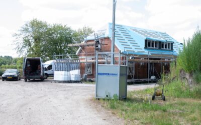Dak geplaatst op boerderij